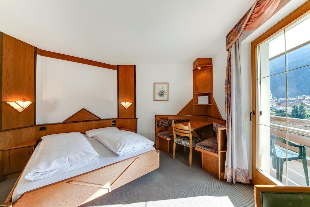Smy Koflerhof Wellness & Spa Dolomiti Rasun di Sopra Oda fotoğraf
